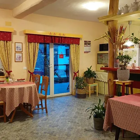 Ravnik Couette-café Bled