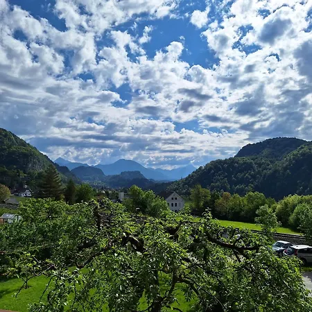 Ravnik Couette-café 3*