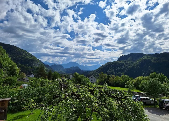 Ravnik Bed & Breakfast 3*