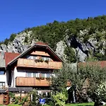 Ravnik 3*