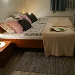 krevet i doručak Ravnik 3*