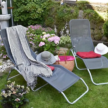 Bed & Breakfast Ravnik 3*