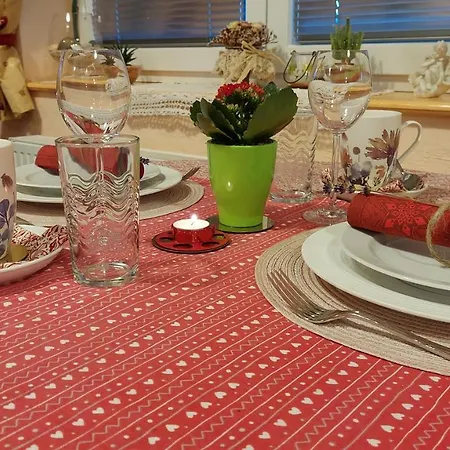 Ravnik Bed & Breakfast 3*